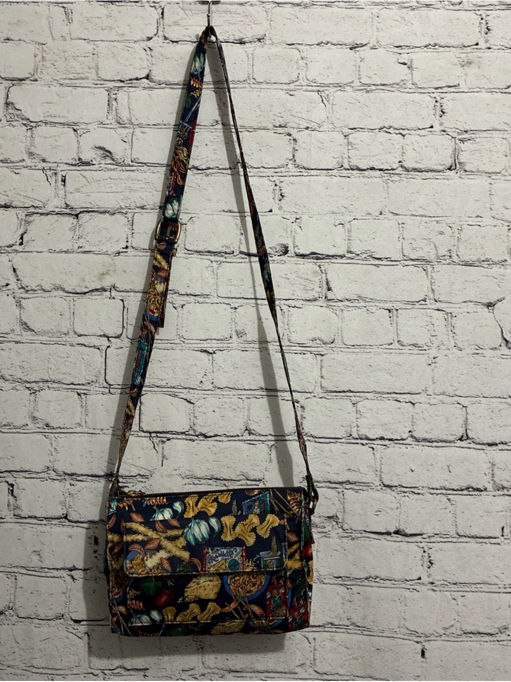 Nicole miller boutique Jane doe silk collection pasta for dinner Y2K crossbody
